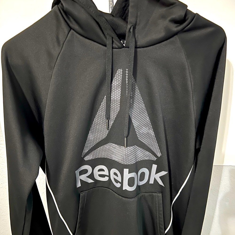 Reebok men’s medium hoodie. Black.